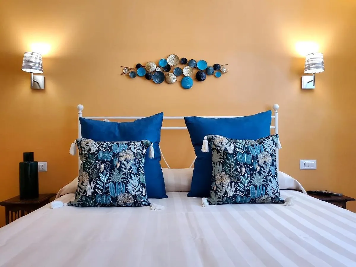 Residenza Fillanfi Hotel Lucca Italy
