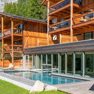 https://dolomiti-lodge-alvera.hotelinveneto.com